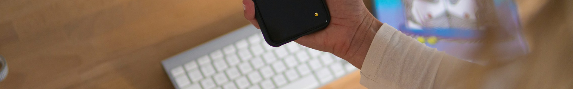 Контактирајте не